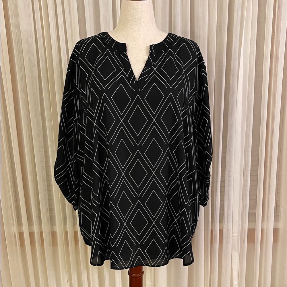 Cato Black and White Diamond Pattern Blouse